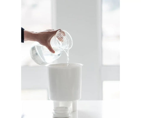 how to make cold brew coffee step 3 add cold water into vessel
